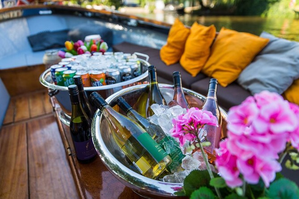 Passeio por canais de Amsterdã com tudo incluso — Foto: Divulgação/Tripadvisor