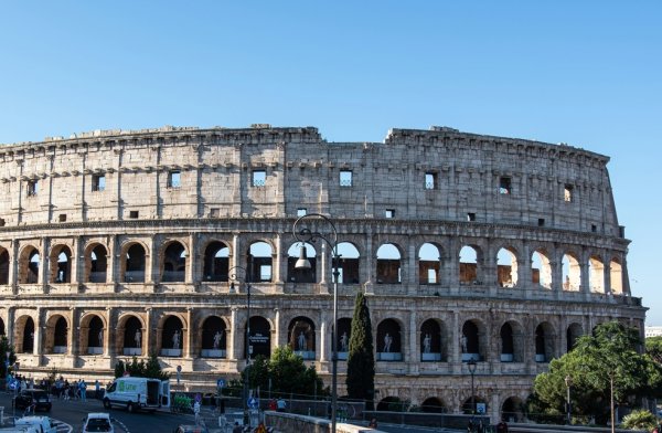 8ubet Guia turística morre após desmaiar no Coliseu em meio a onda de calor em Roma