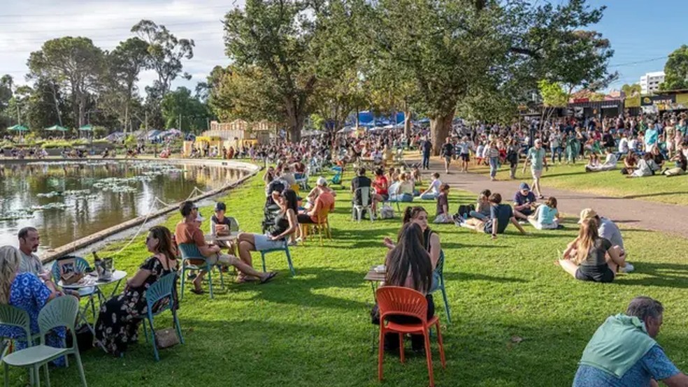 Adelaide é conhecida pelo seu estilo de vida tranquilo e por seus amplos espaços verdes. — Foto: Getty Images via BBC
