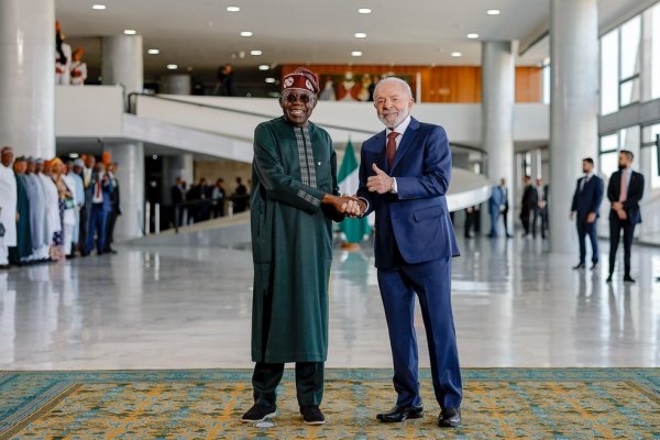 8u Brasil e Nigéria apostam no livre comércio no momento em que &#39;ressurgem protecionismo e unilateralismo&#39;, diz Lula
