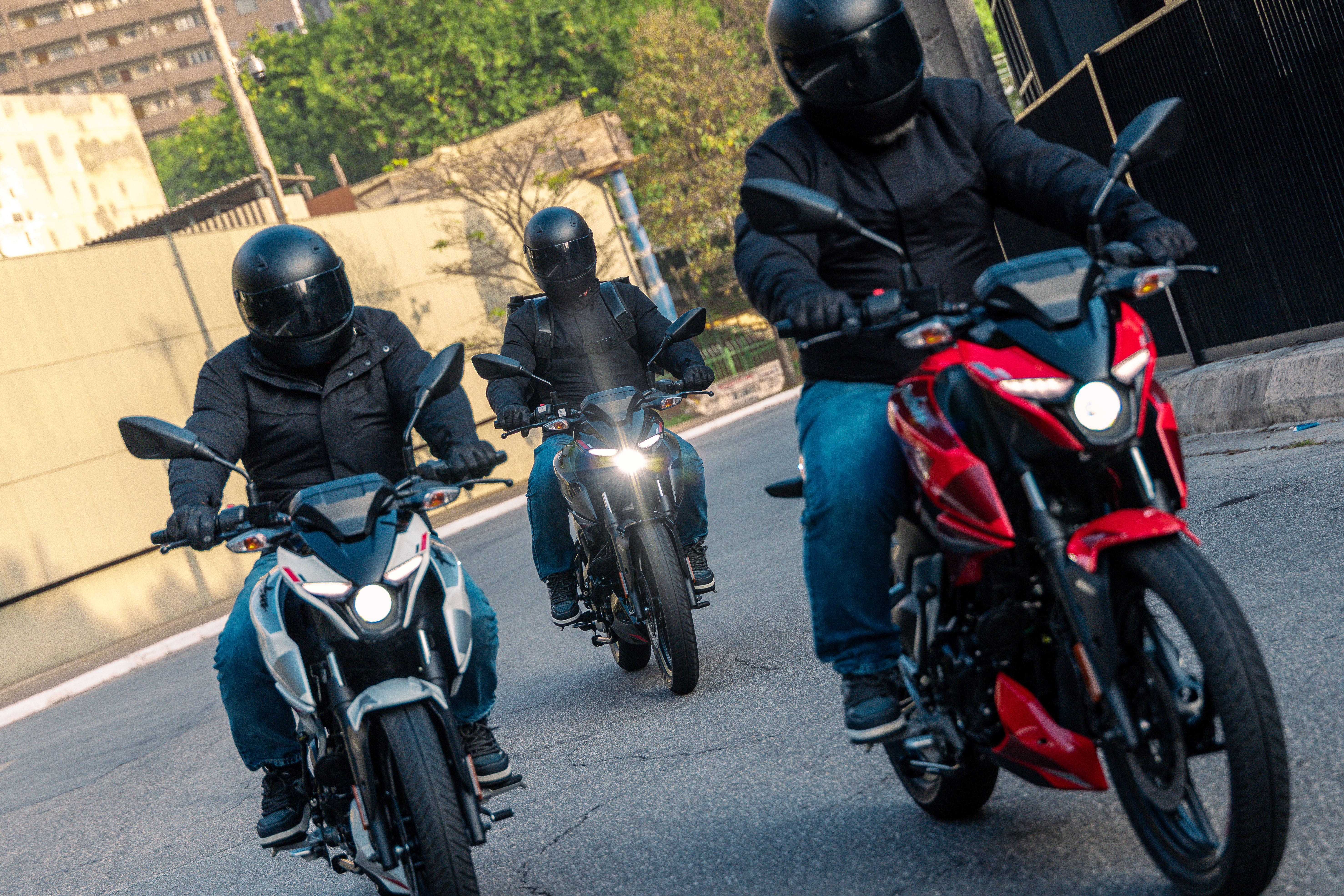 Bajaj Pulsar N150 — Foto: Divulgação | Bajaj