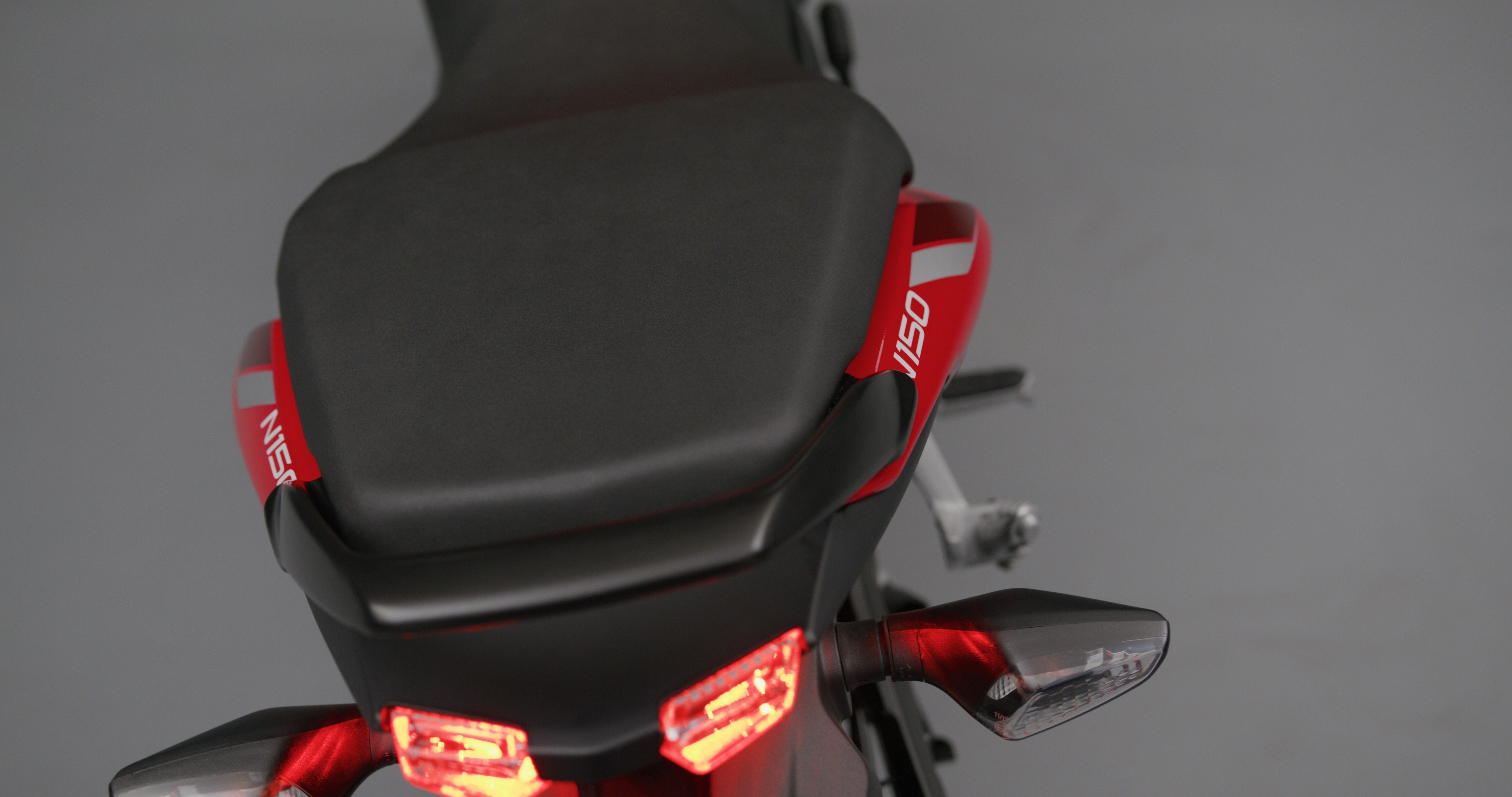 Bajaj Pulsar N150 — Foto: Divulgação | Bajaj