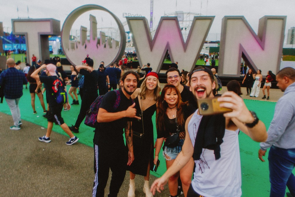 Selfie no The Town — Foto: Luiz Gabriel Franco/g1