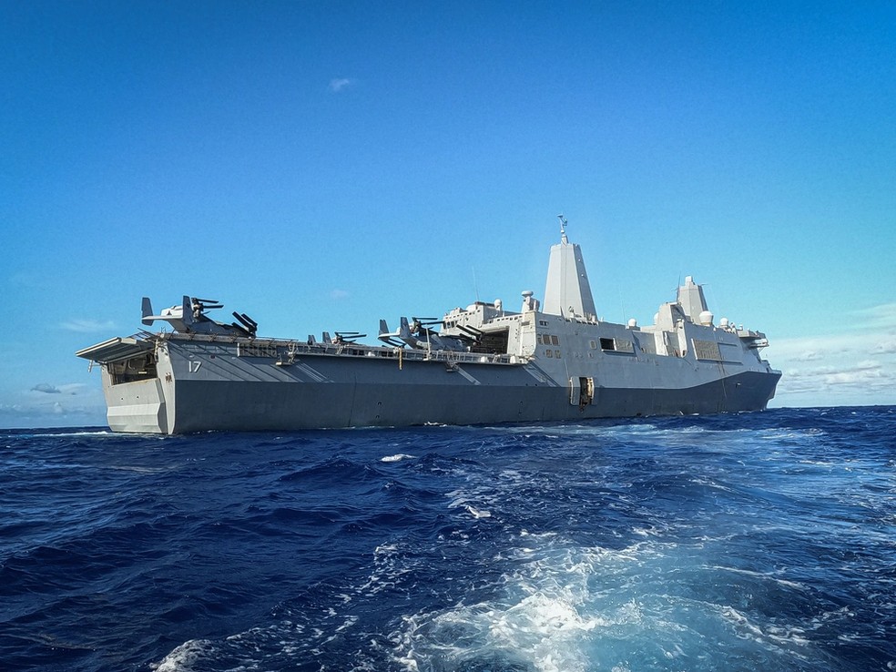 Navio anfíbio USS San Antonio， integrante do grupo de combate Iwo Jima da Marinha dos Estados Unidos. — Foto: Sargento Nathan Mitchell/Marinha dos Estados Unidos