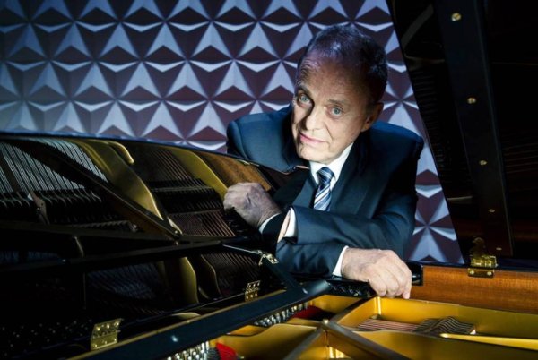8uslots Morre Miguel Proença, exímio pianista de prestígio internacional e legado como educador e gestor na área cultural