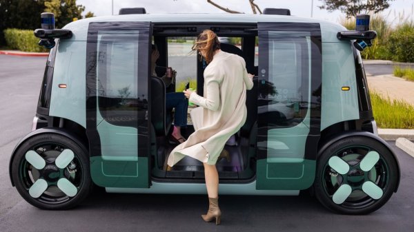 8ucom Amazon coloca carro autônomo nas ruas: robotáxi Zoox começa a rodar sem motorista